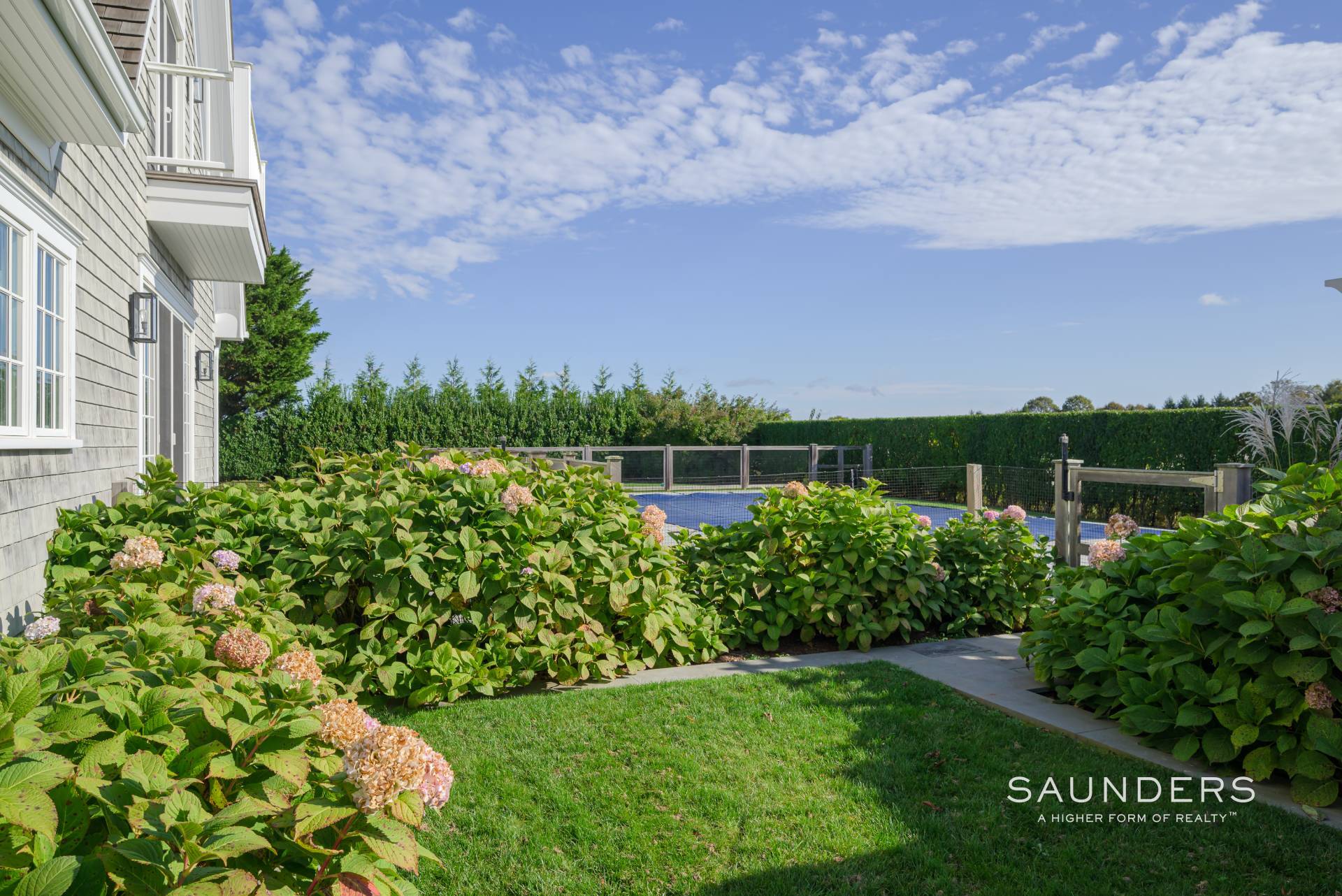 Neighborhood 9ss　M-65 Leo Neighborhood 9ss M-65 Leo