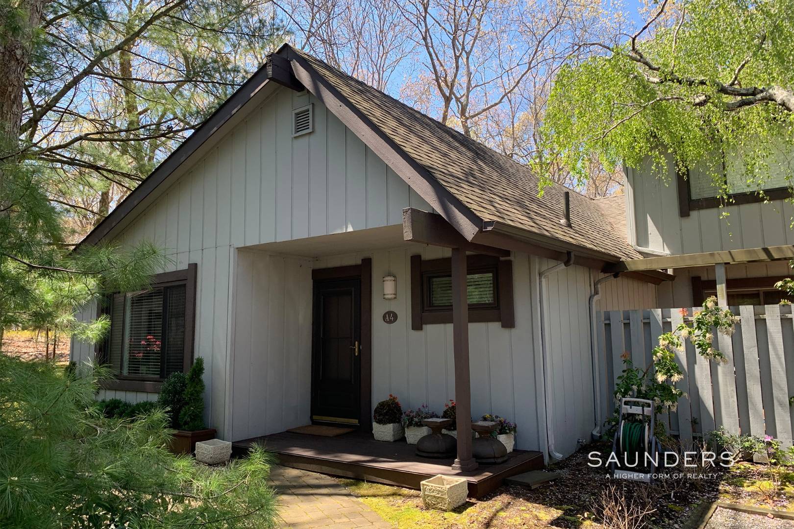 Hamptons Real Estate Saunders & Associates Shelter Island Real Estate