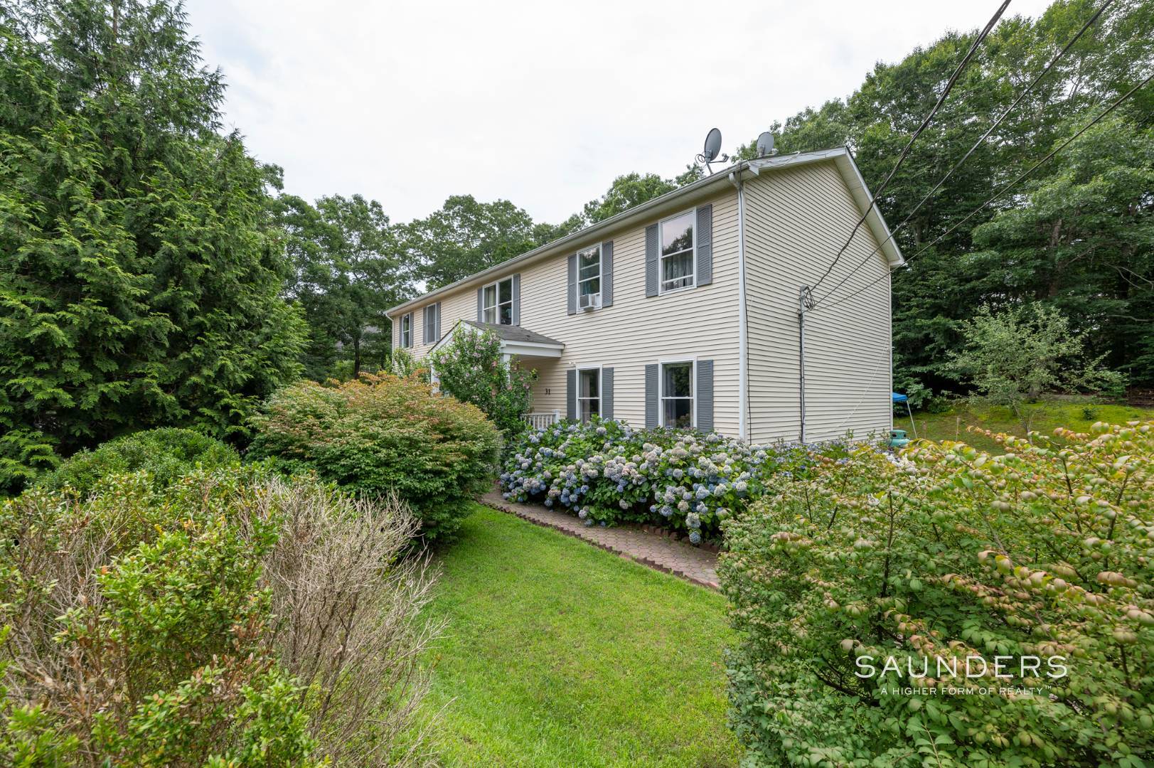 John Brady Real Estate Agent Hamptons Real Estate Saunders